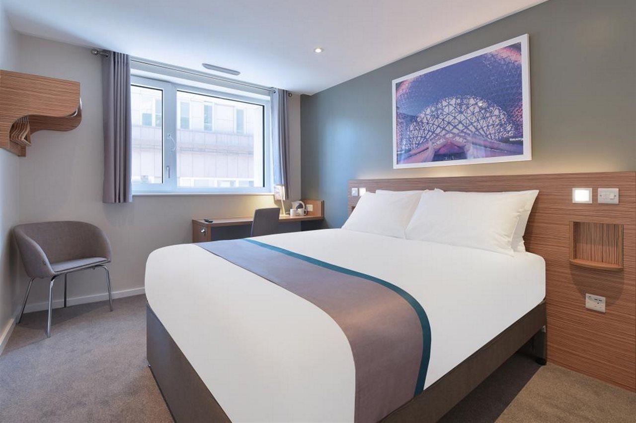 Travelodge London City Exterior foto